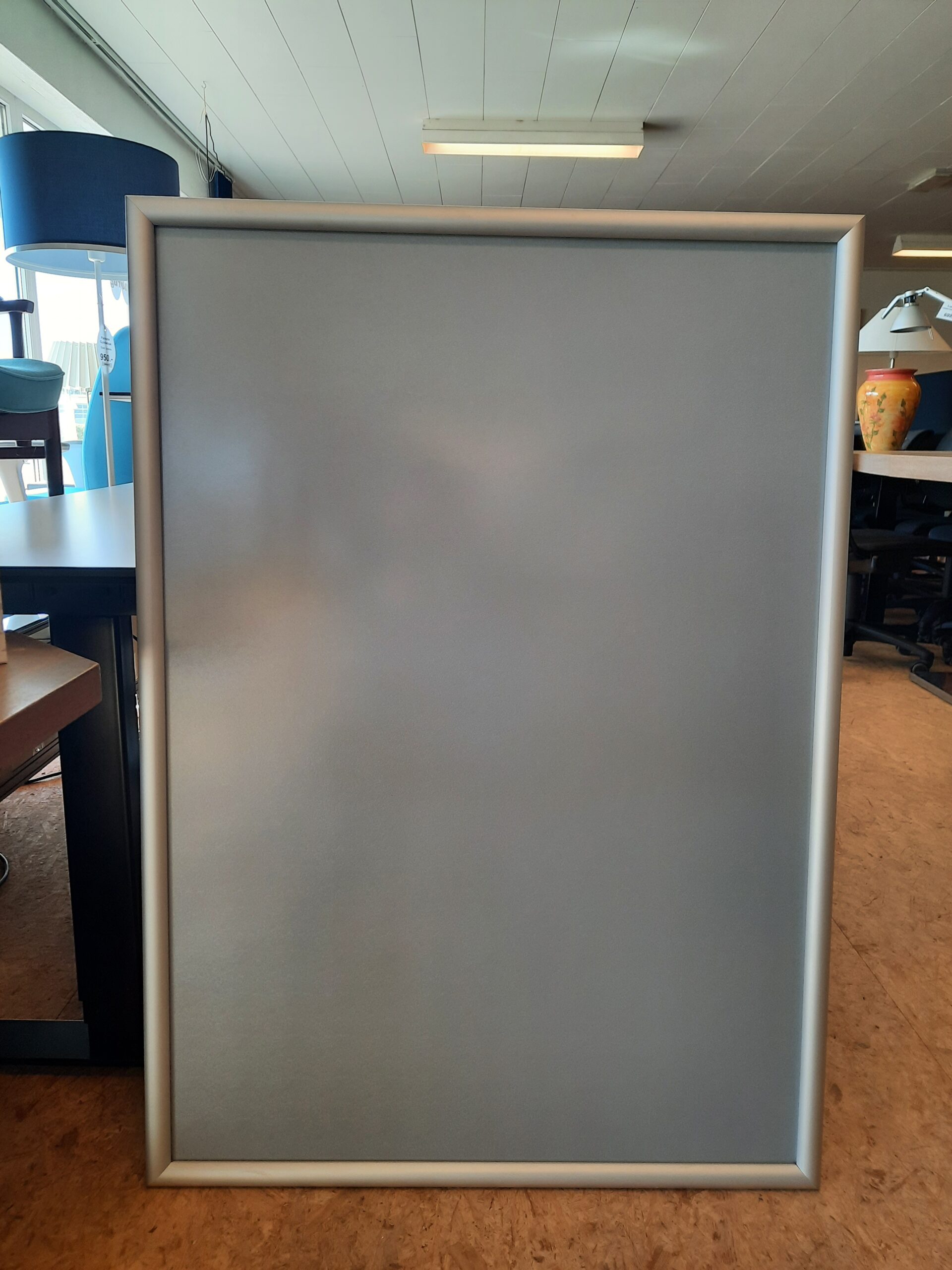 Klik-/skilteramme til B1 plakat.