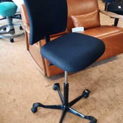 HÅG H04 model 4100 med høj/lang gaslift.