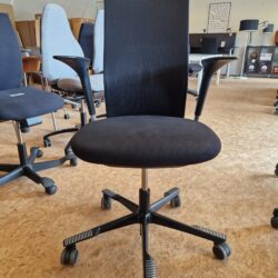 HÅG Futu med justerbare armlæn