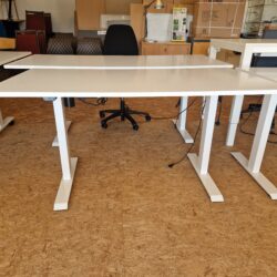 Tectake hæve-/sænkebord str. 150x80 cm.